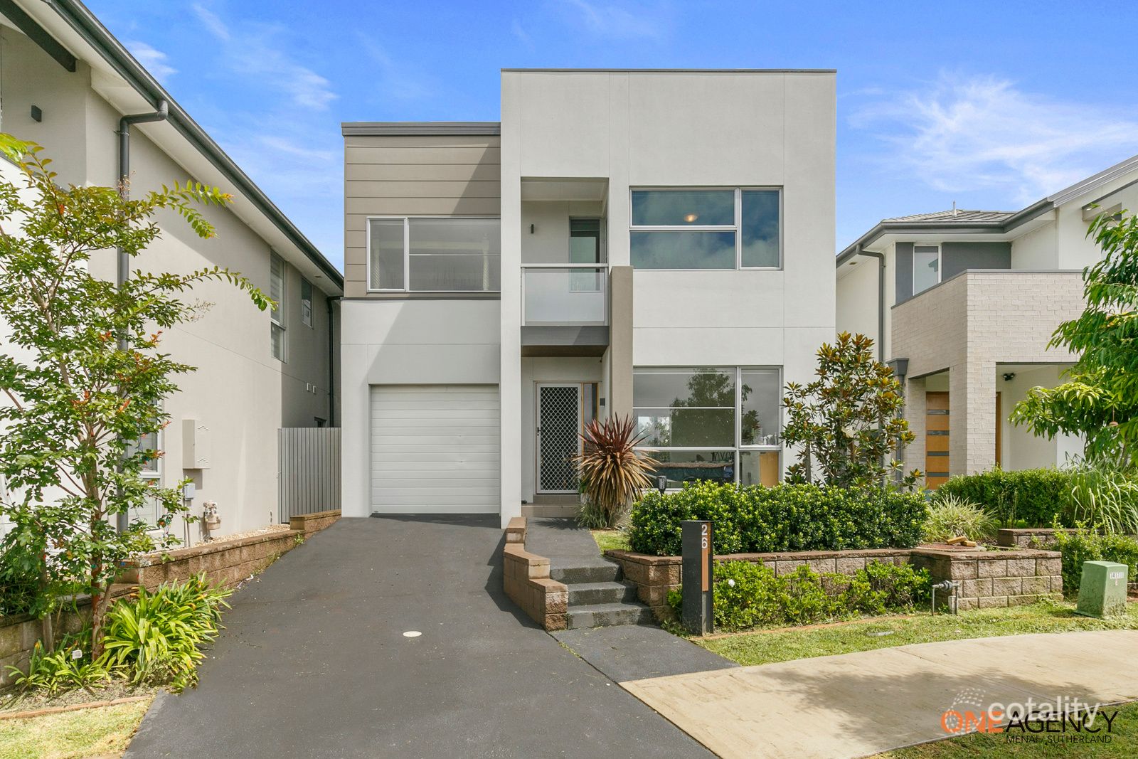26 Hennessy Ave, Moorebank, NSW 2170