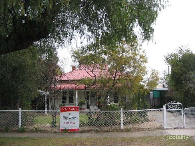 432 Cressy St, Deniliquin, NSW 2710