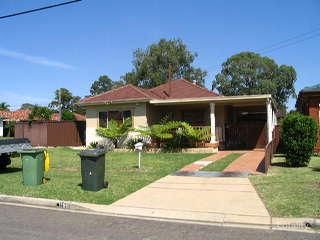 19 Serpentine St, Merrylands West, NSW 2160