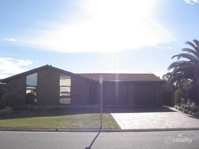 2 Beeston Way, West Lakes, SA 5021