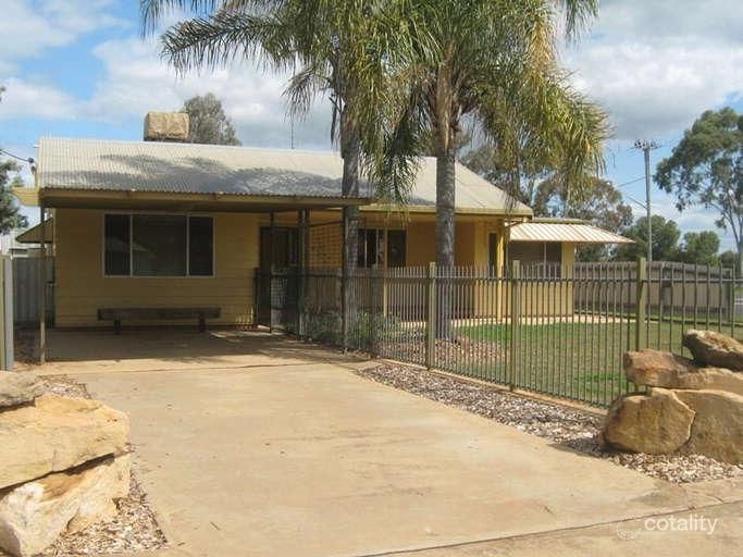 1 Warren St, Nevertire, NSW 2826