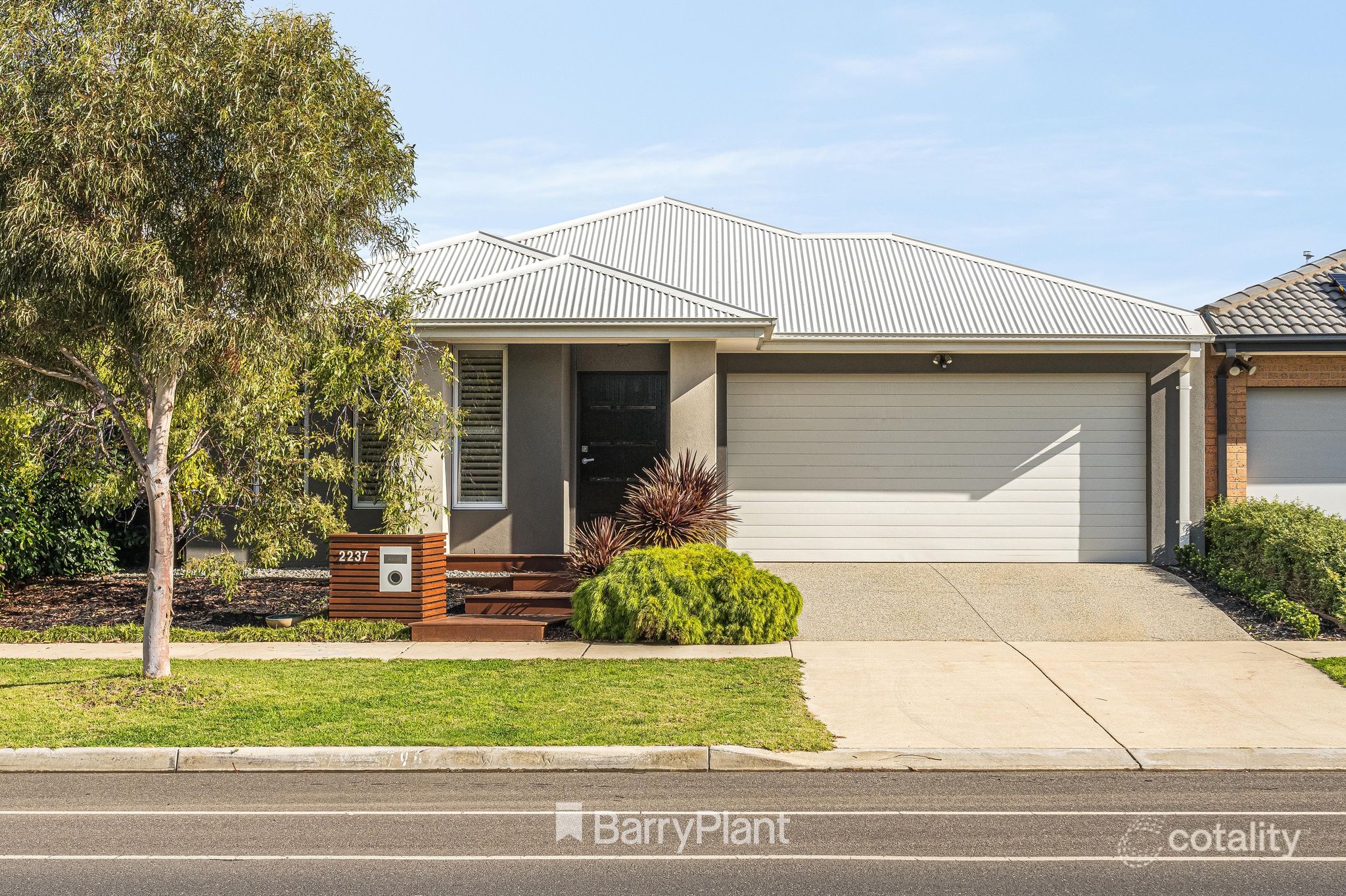 2237 Warralily Bvd, Armstrong Creek, VIC 3217