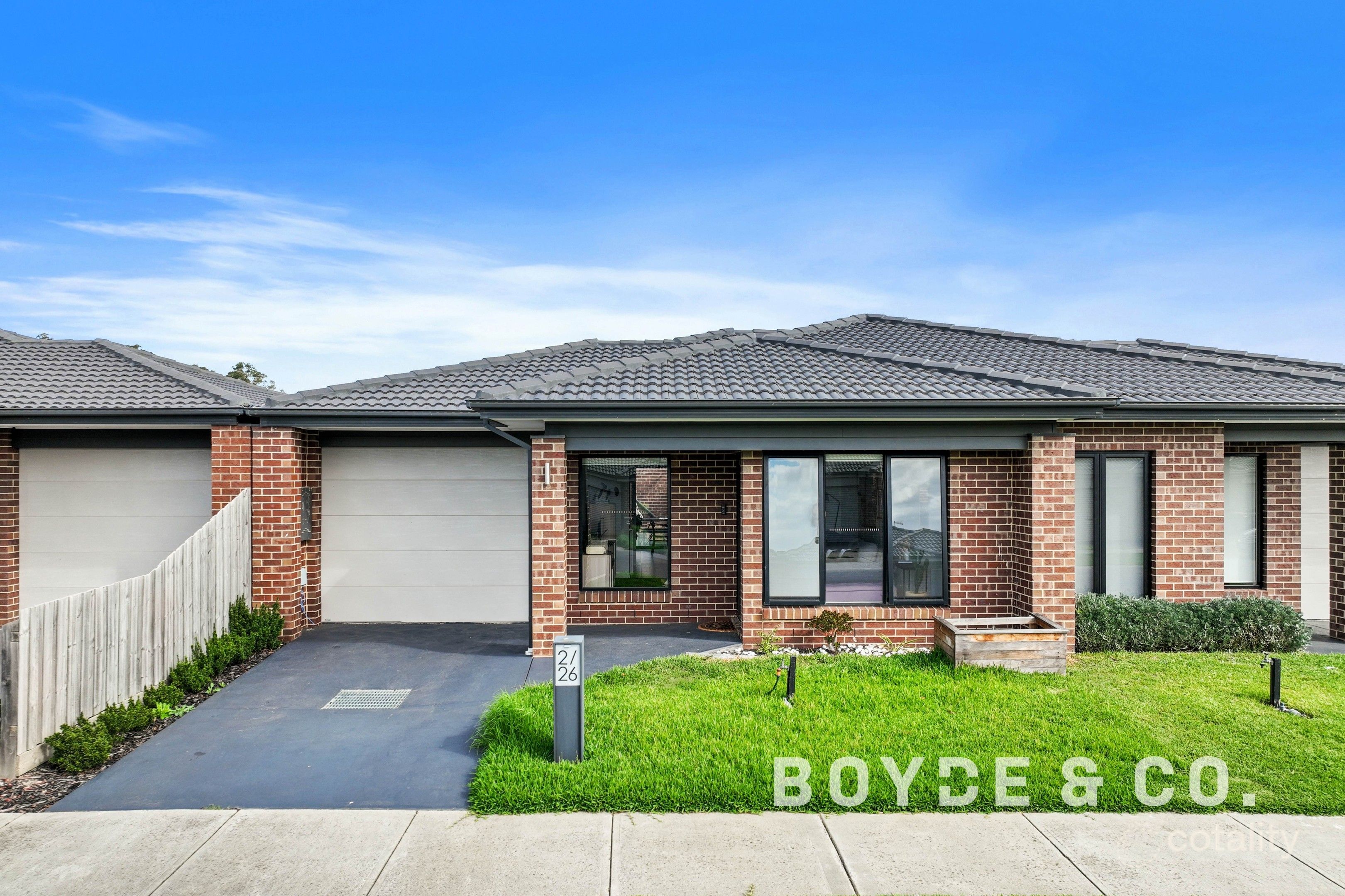 2/26 Shakespeare Ct, Drouin, VIC 3818