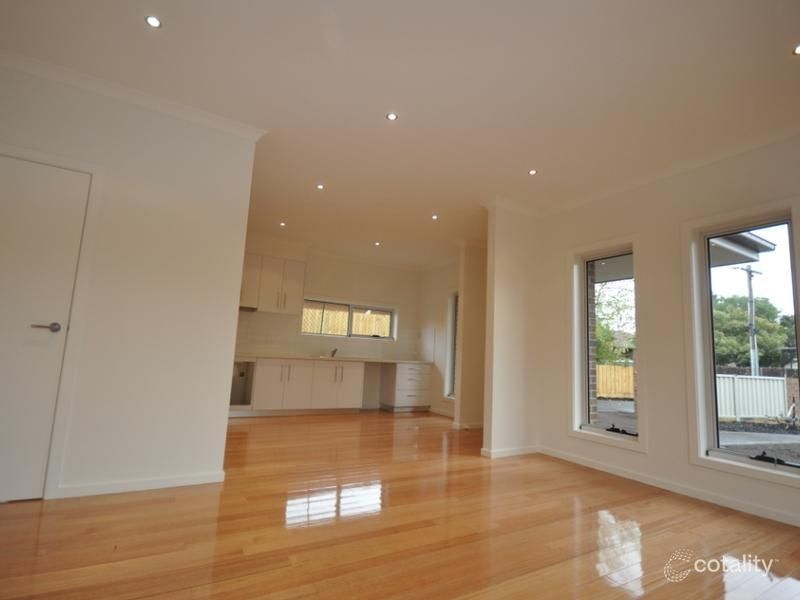 1/2 Warana Ct, Glenroy, VIC 3046