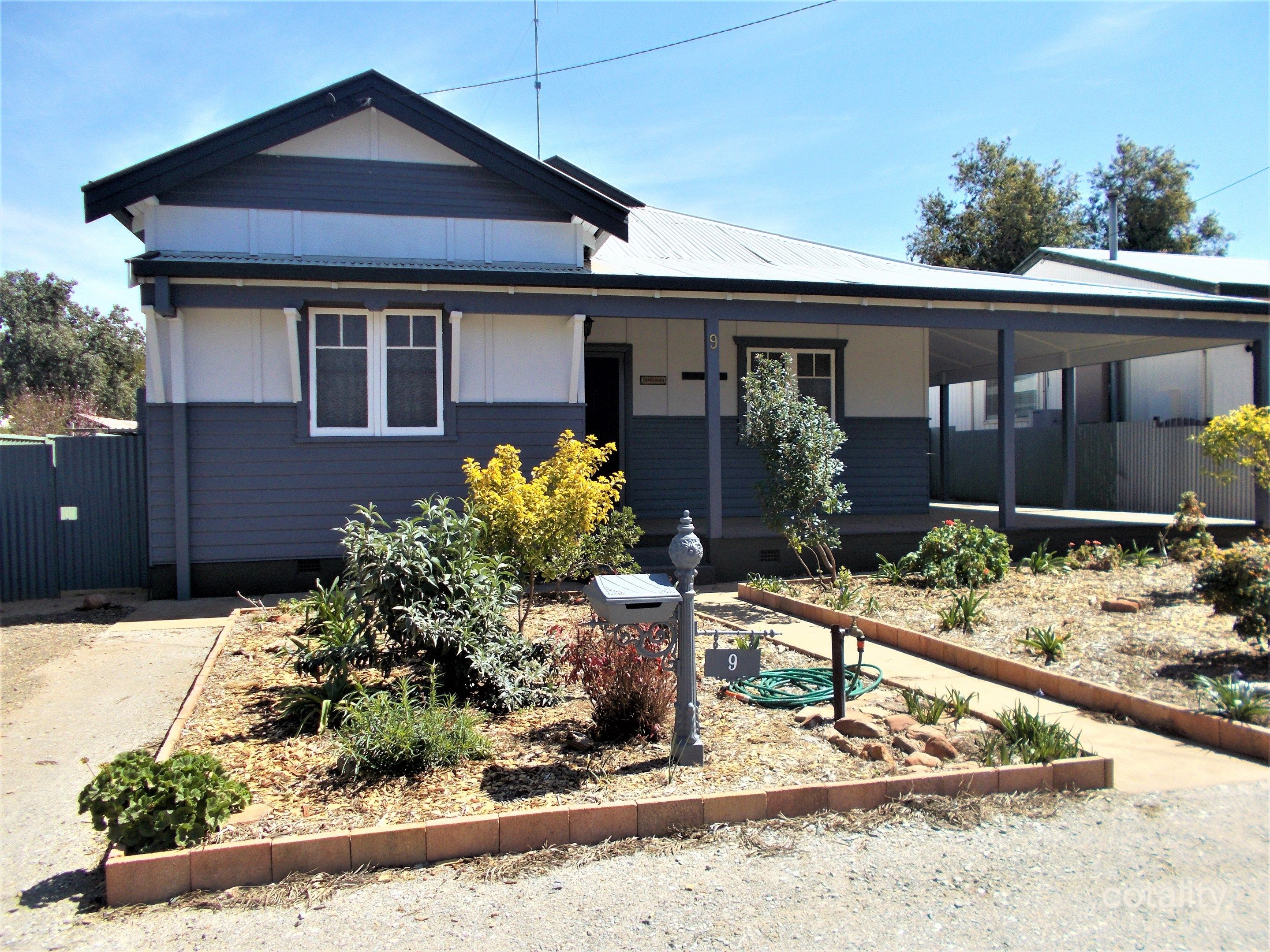 9 Carrington St, Parkes, NSW 2870