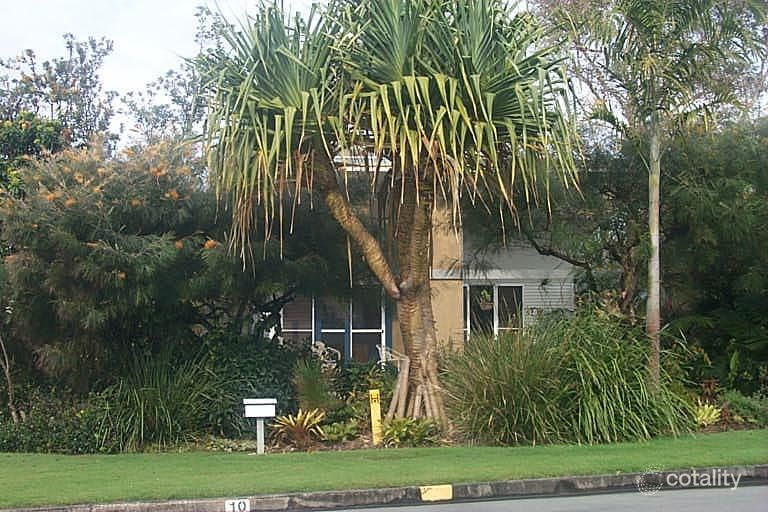 10 Bell St, Dicky Beach, QLD 4551