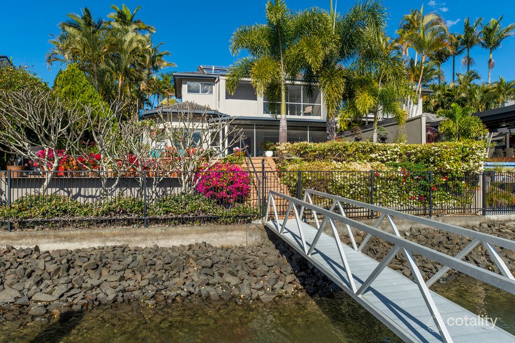 5300 Marine Dr N, Hope Island, QLD 4212