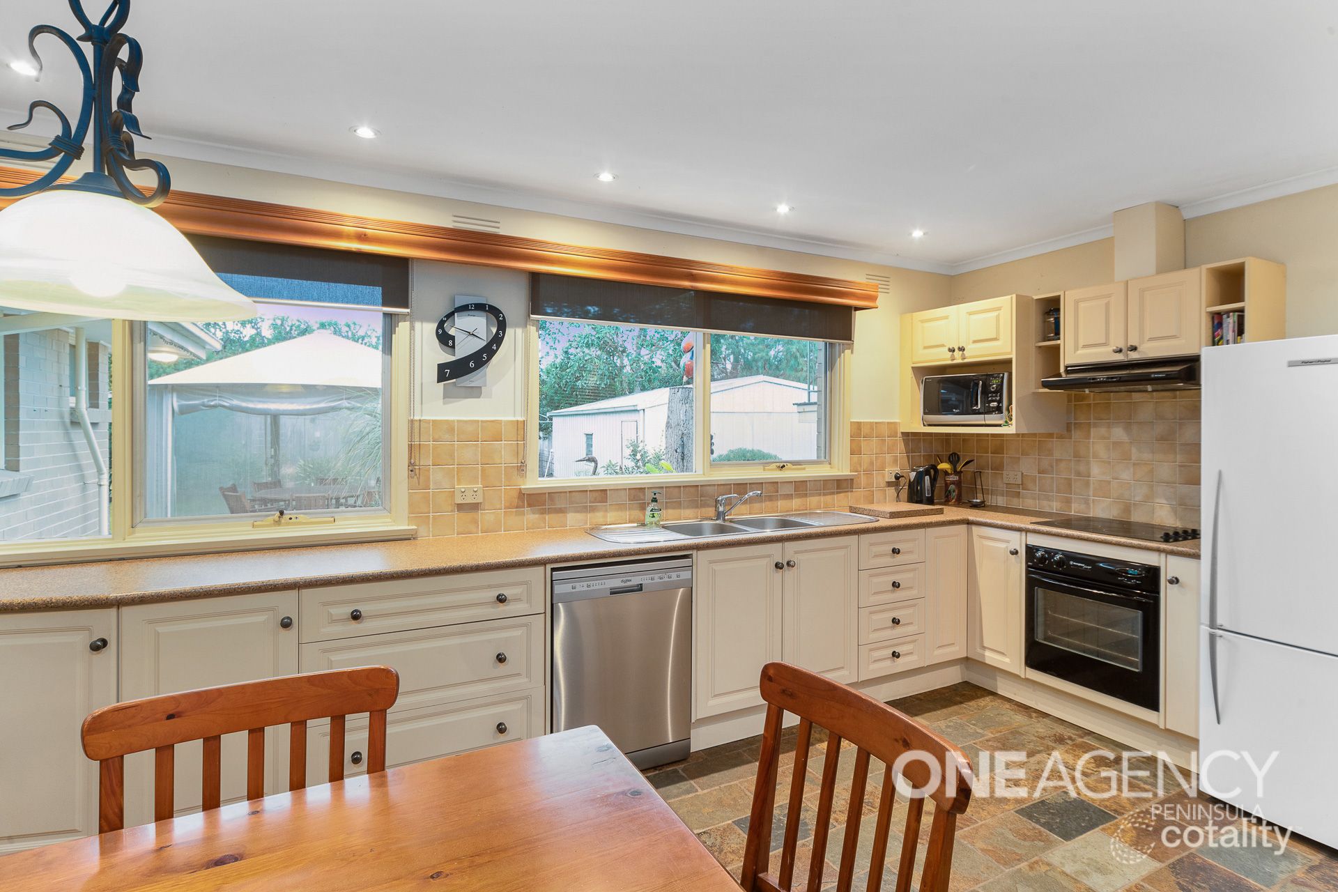 6 Ronald Ave, Frankston South, VIC 3199