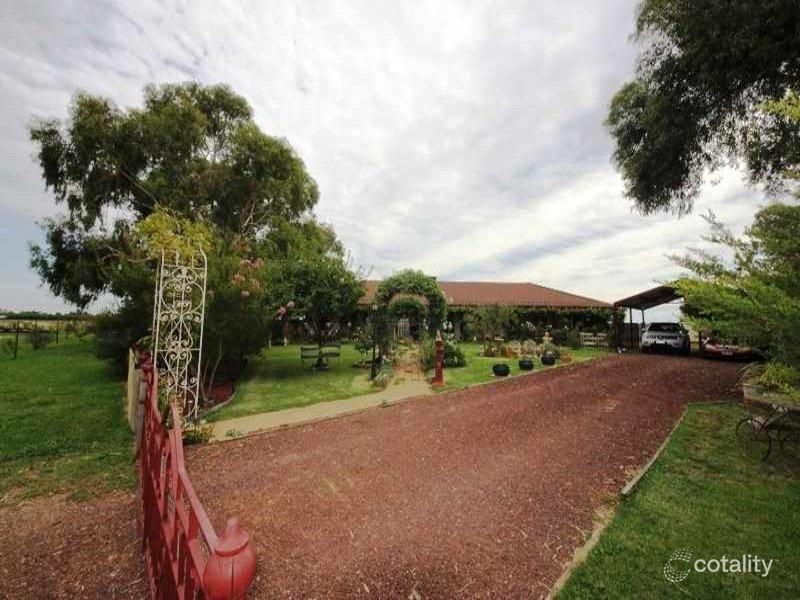 10-12 Duke St, Invergordon, VIC 3636