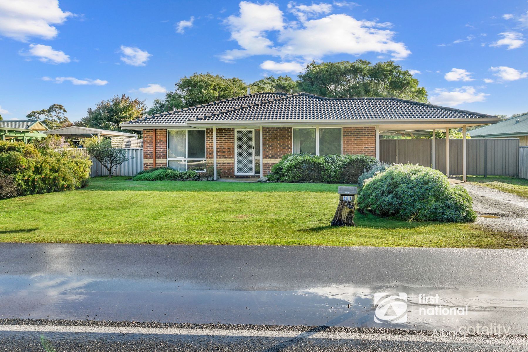 601 Frenchman Bay Rd, Little Grove, WA 6330