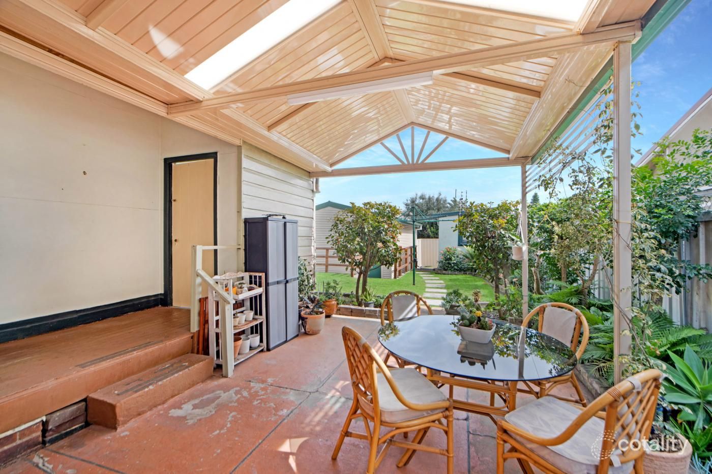 19 Roxburgh St, Stockton, NSW 2295