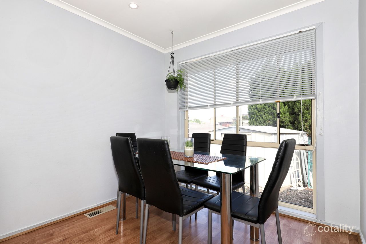 8 Falmer Pl, Craigieburn, VIC 3064