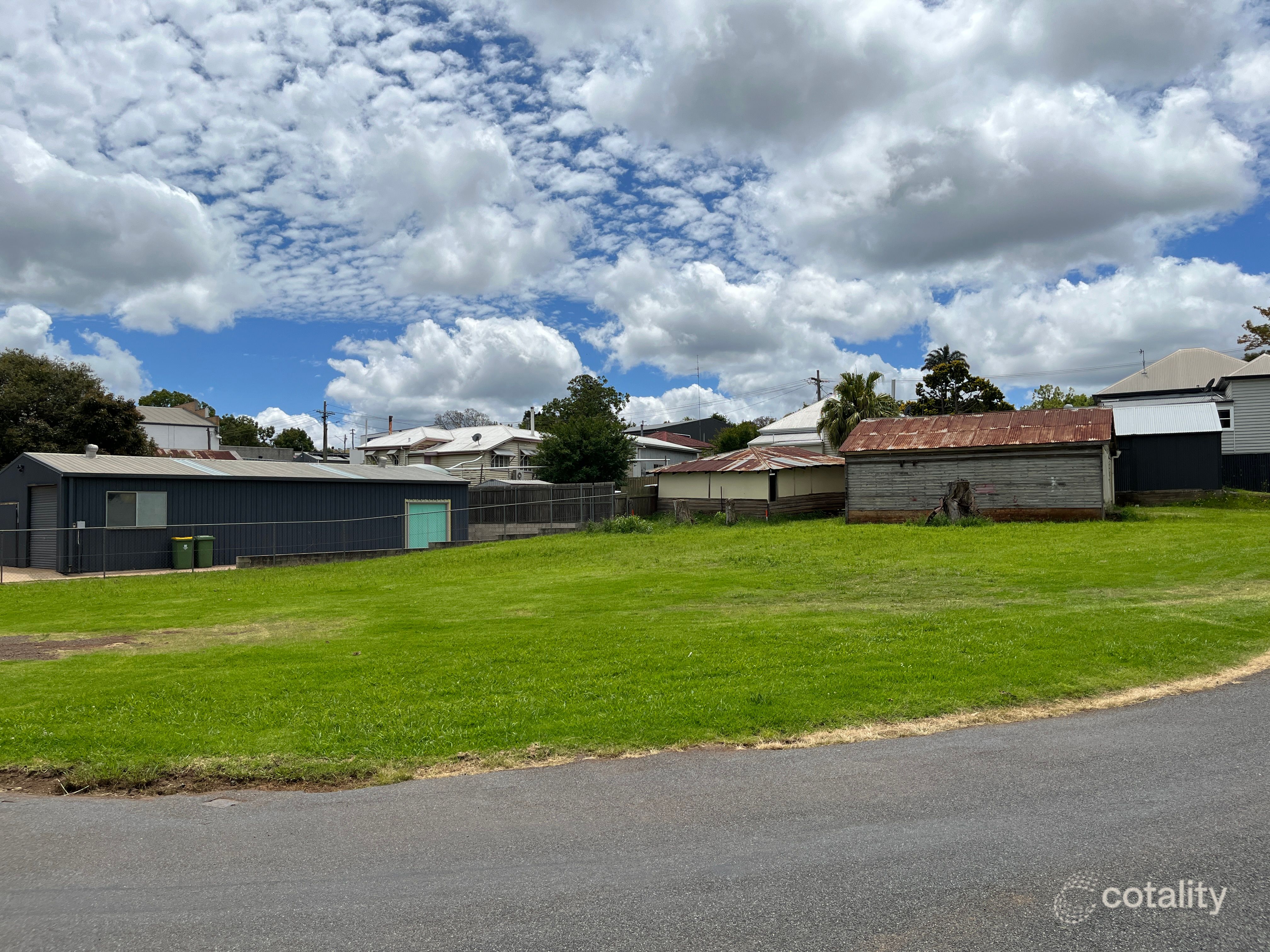 16 Inter St, North Toowoomba, QLD 4350
