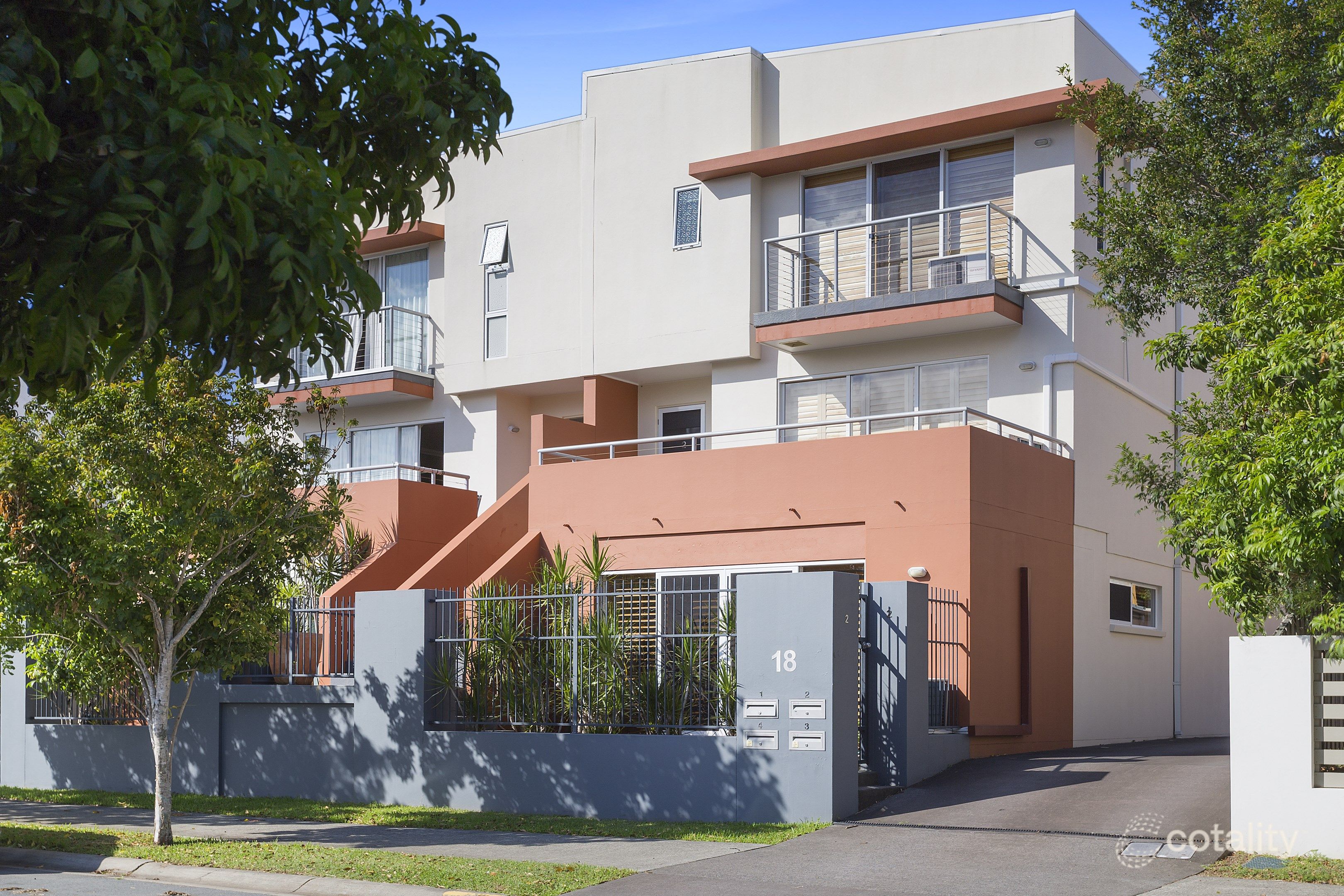 Lot 2/18 Tourangeau Cres, Varsity Lakes, QLD 4227