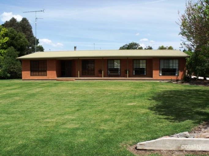 8 Julian St, Penola, SA 5277