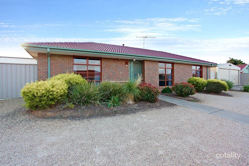 34 Rowes Rd, Werribee, VIC 3030