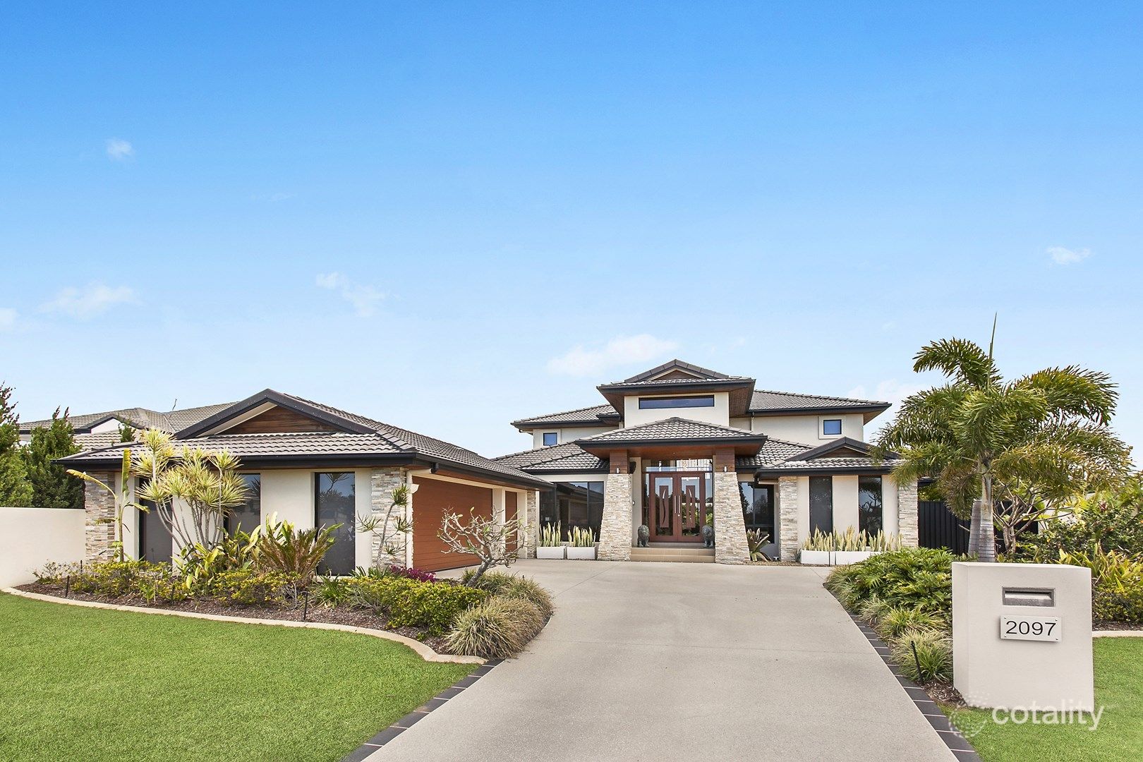 2097 The Circle, Hope Island, QLD 4212