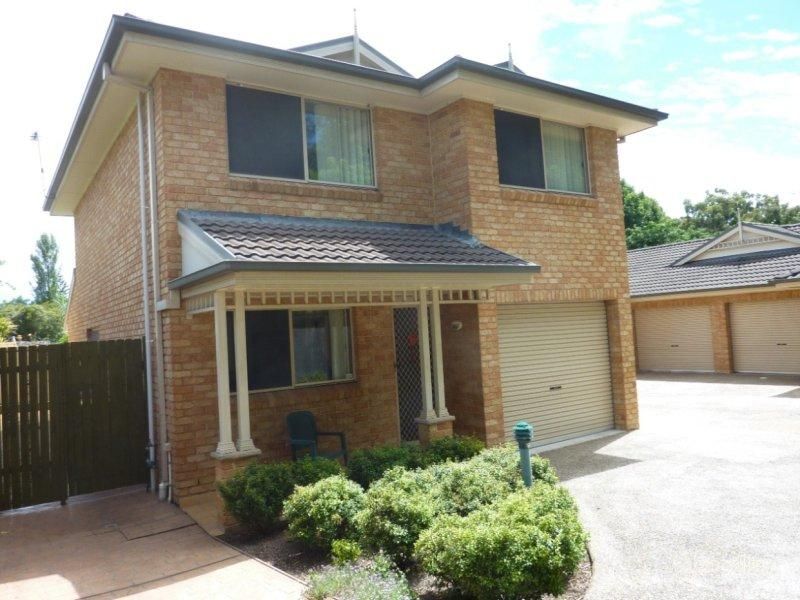 3/12a Tallegalla St, Unanderra, NSW 2526