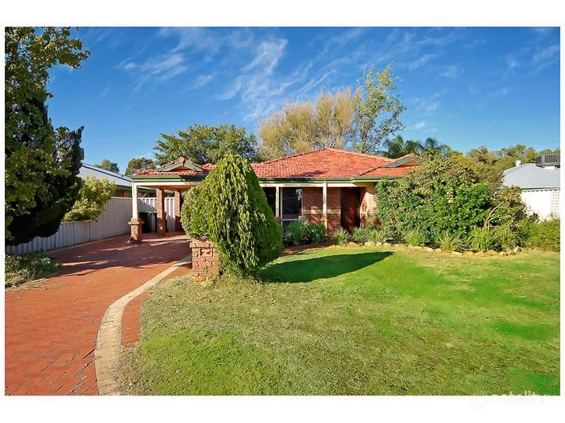 4 Desault Cove, Ballajura, WA 6066