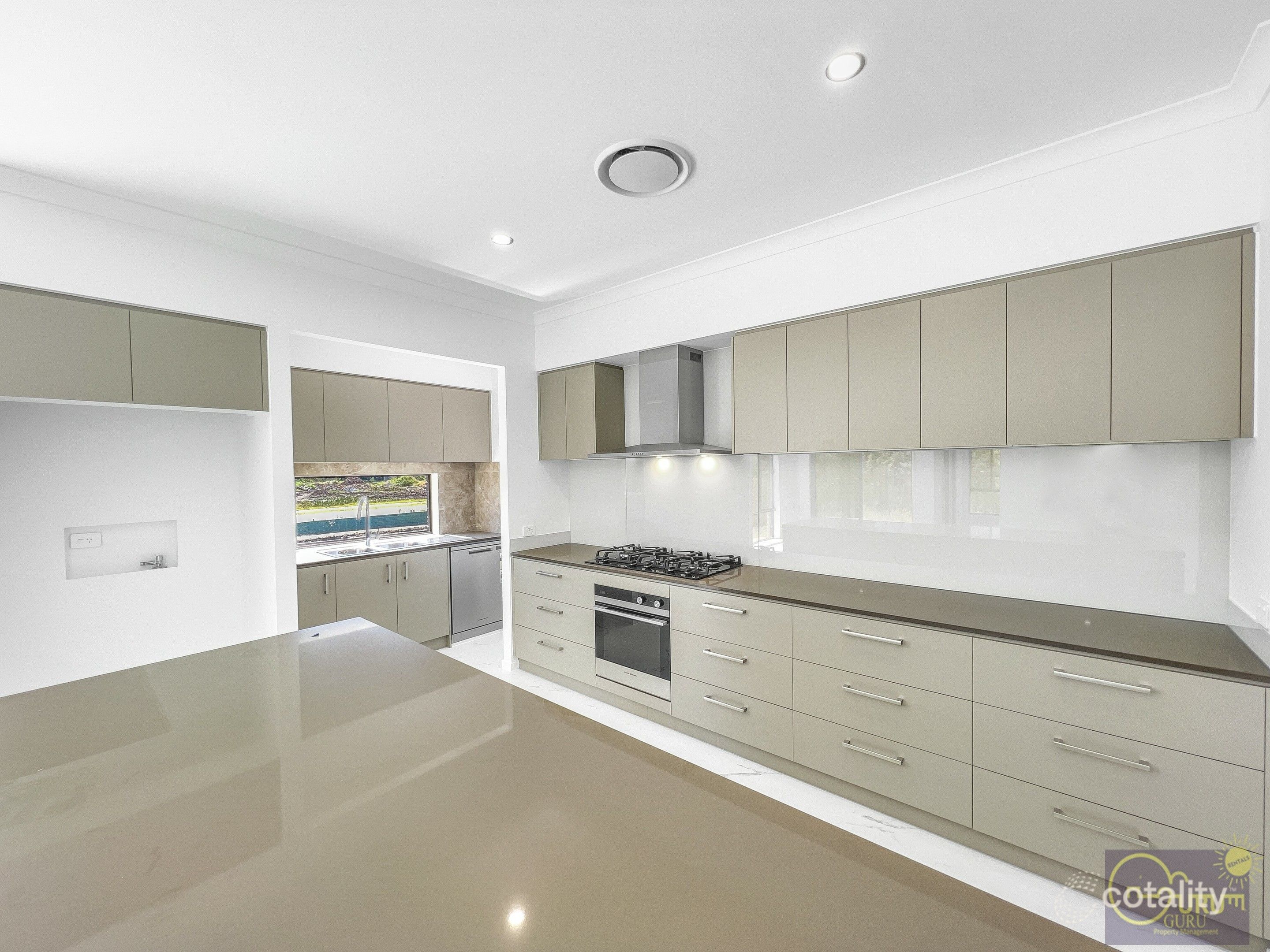 3 Mounthill St, Hillcrest, QLD 4118