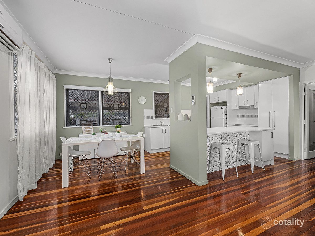 11 George St, Newtown, QLD 4305