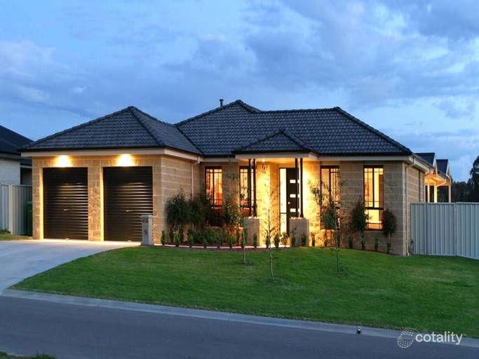 122 Newton Cct, Thurgoona, NSW 2640