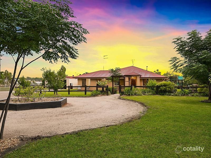 25 Browne Rd, Meringandan, QLD 4352