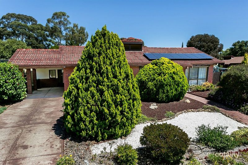 8 Sandpiper Cres, Aberfoyle Park, SA 5159