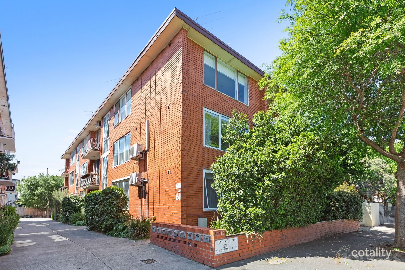 1/61 Ormond Rd, Elwood, VIC 3184