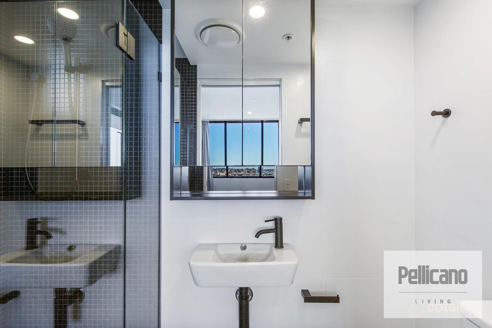 607/19 Deshon St, Woolloongabba, QLD 4102