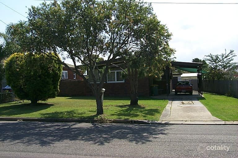 6 Farrell Rd, Bass Hill, NSW 2197