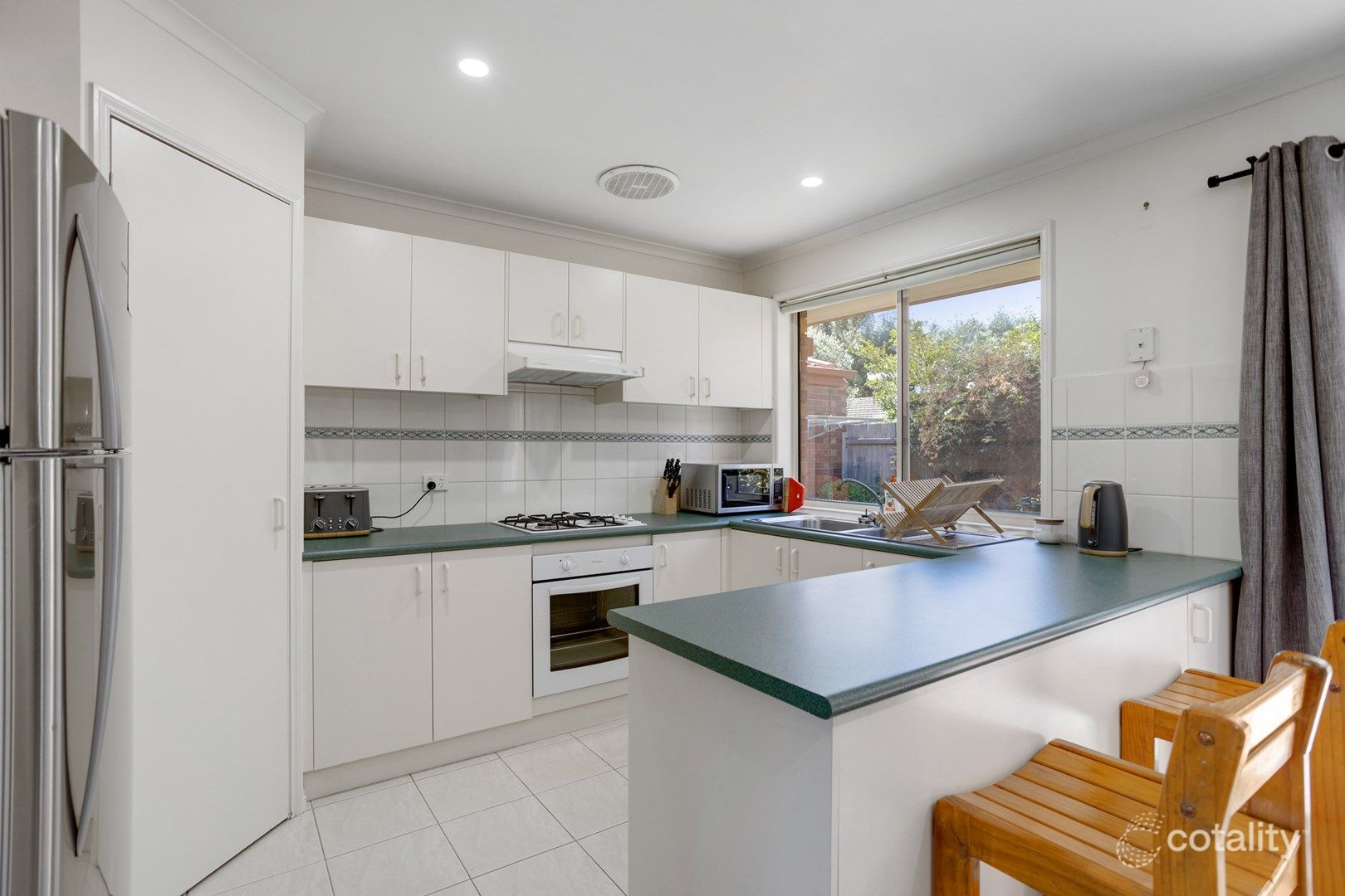 2/15 Pratt Ave, Frankston South, VIC 3199