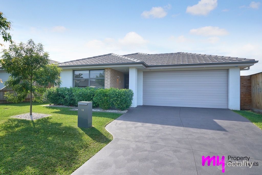 12 Kerr Rd, Spring Farm, NSW 2570