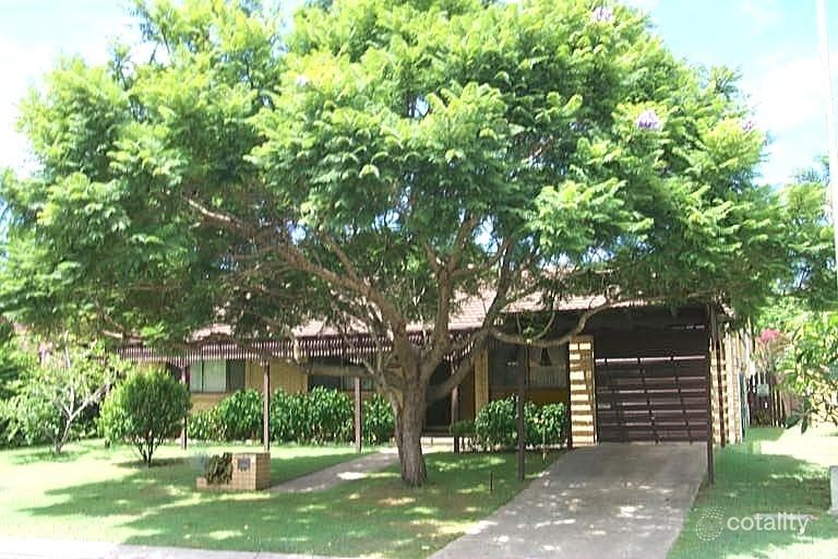 30 Wayfarer Ave, Mermaid Waters, QLD 4218