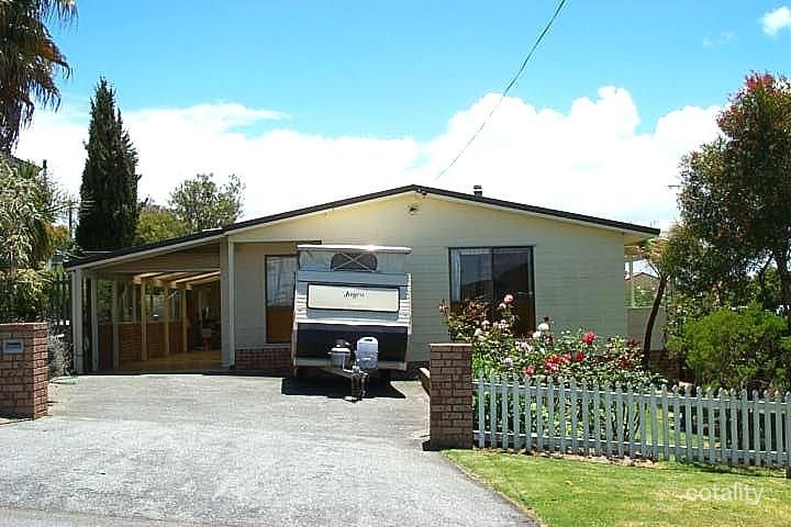 21 Jeffries St, Mount Melville, WA 6330