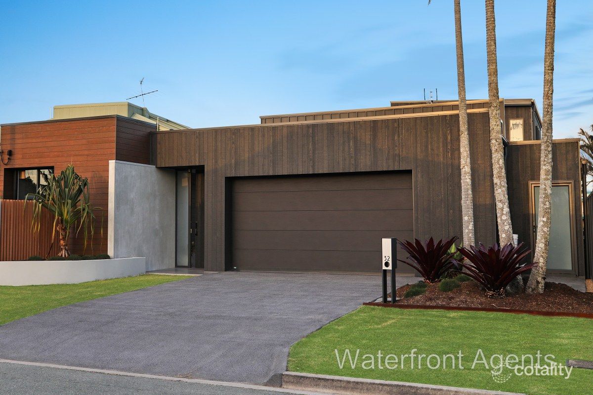 32 Coomaroo Cres, Minyama, QLD 4575