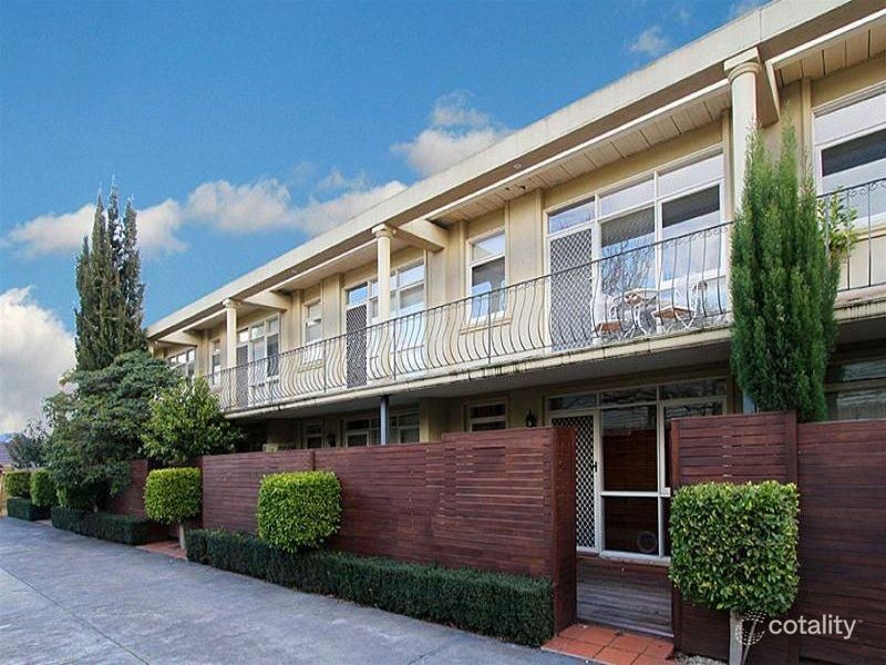 2/70 Collins St, Thornbury, VIC 3071
