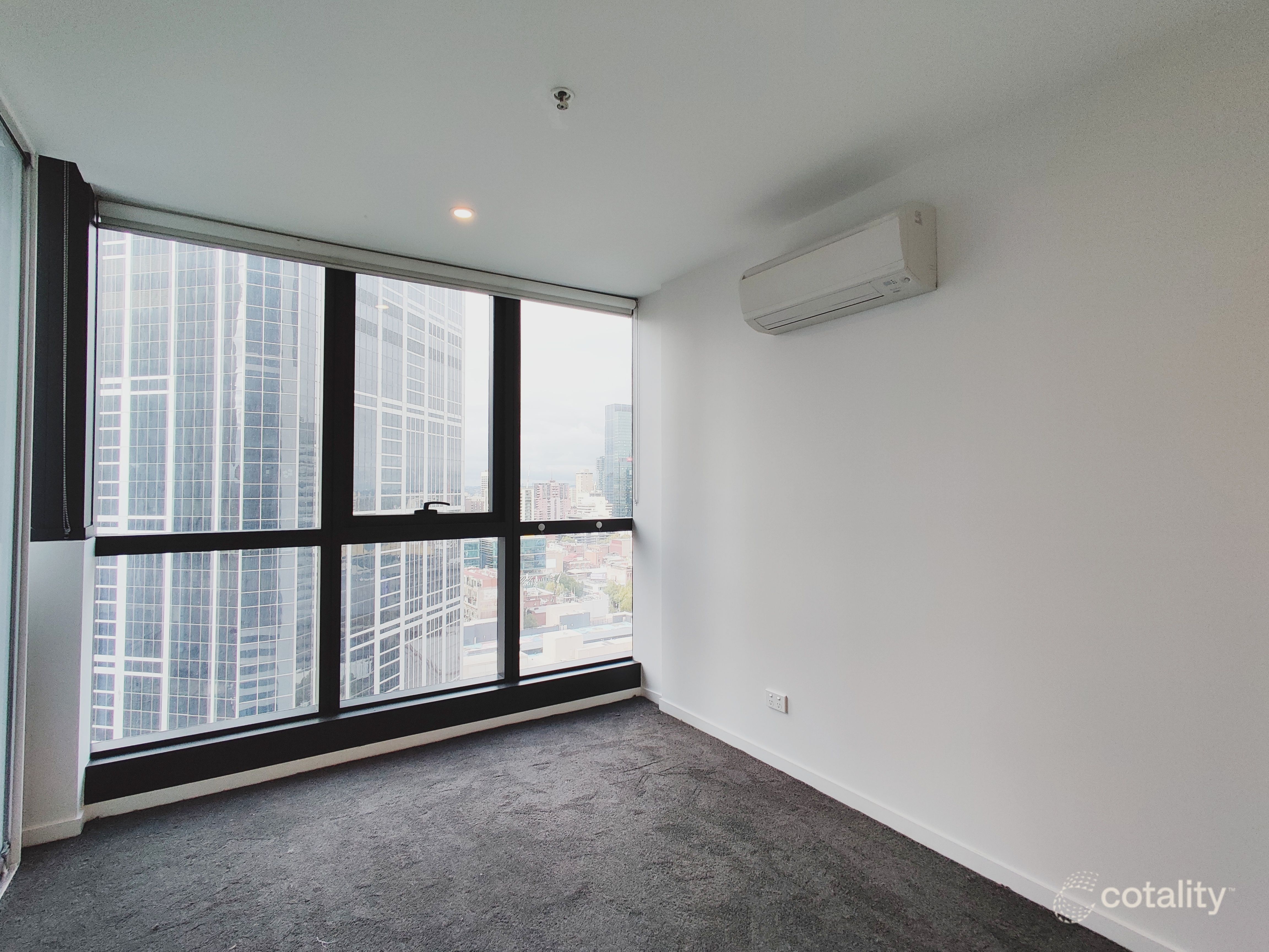 2207/8 Sutherland St, Melbourne, VIC 3000