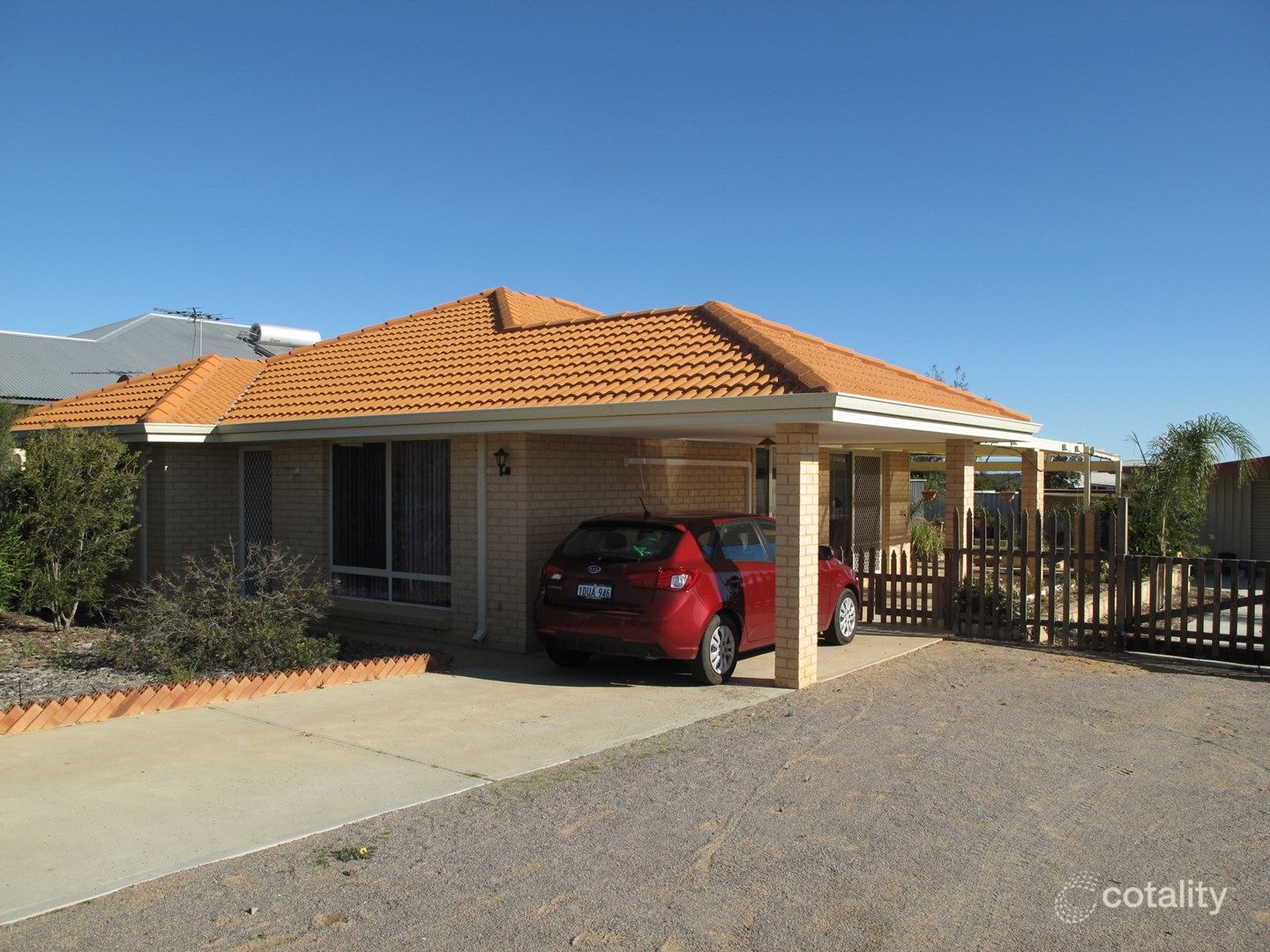 18 Gliddon Ave, Kalbarri, WA 6536