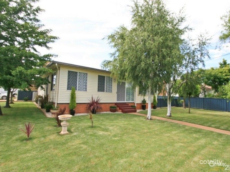 42 Cox Ave, Orange, NSW 2800