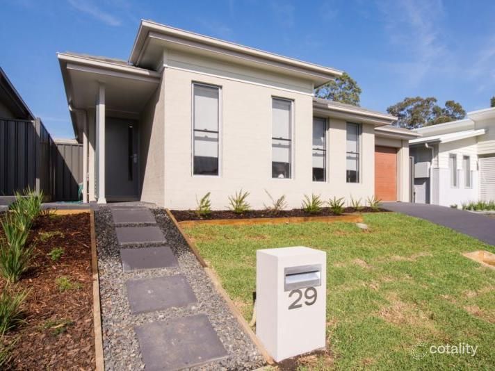 29 Corymbia St, Croudace Bay, NSW 2280