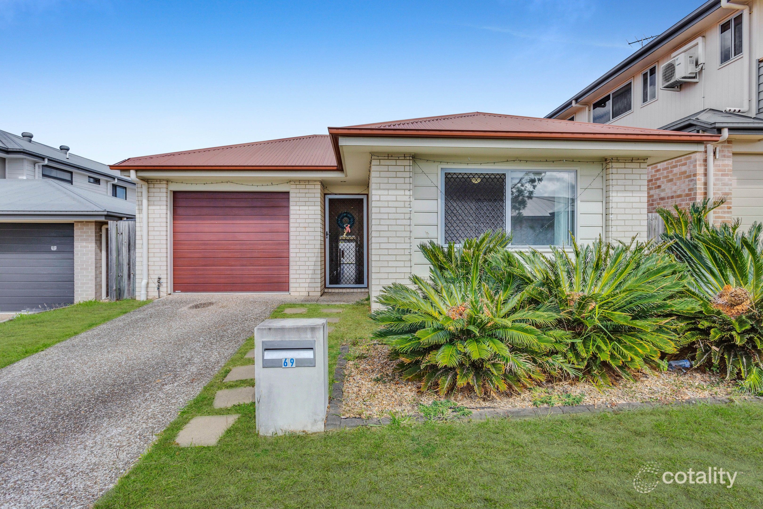 69 Huggins Ave, Yarrabilba, QLD 4207