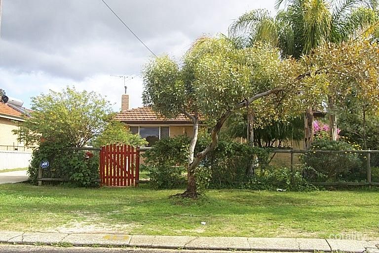 15 Victoria Pde, Midvale, WA 6056