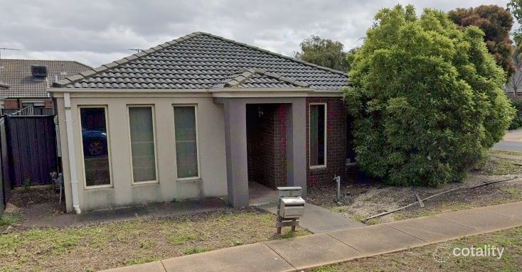 2 Spender Ave, Point Cook, VIC 3030