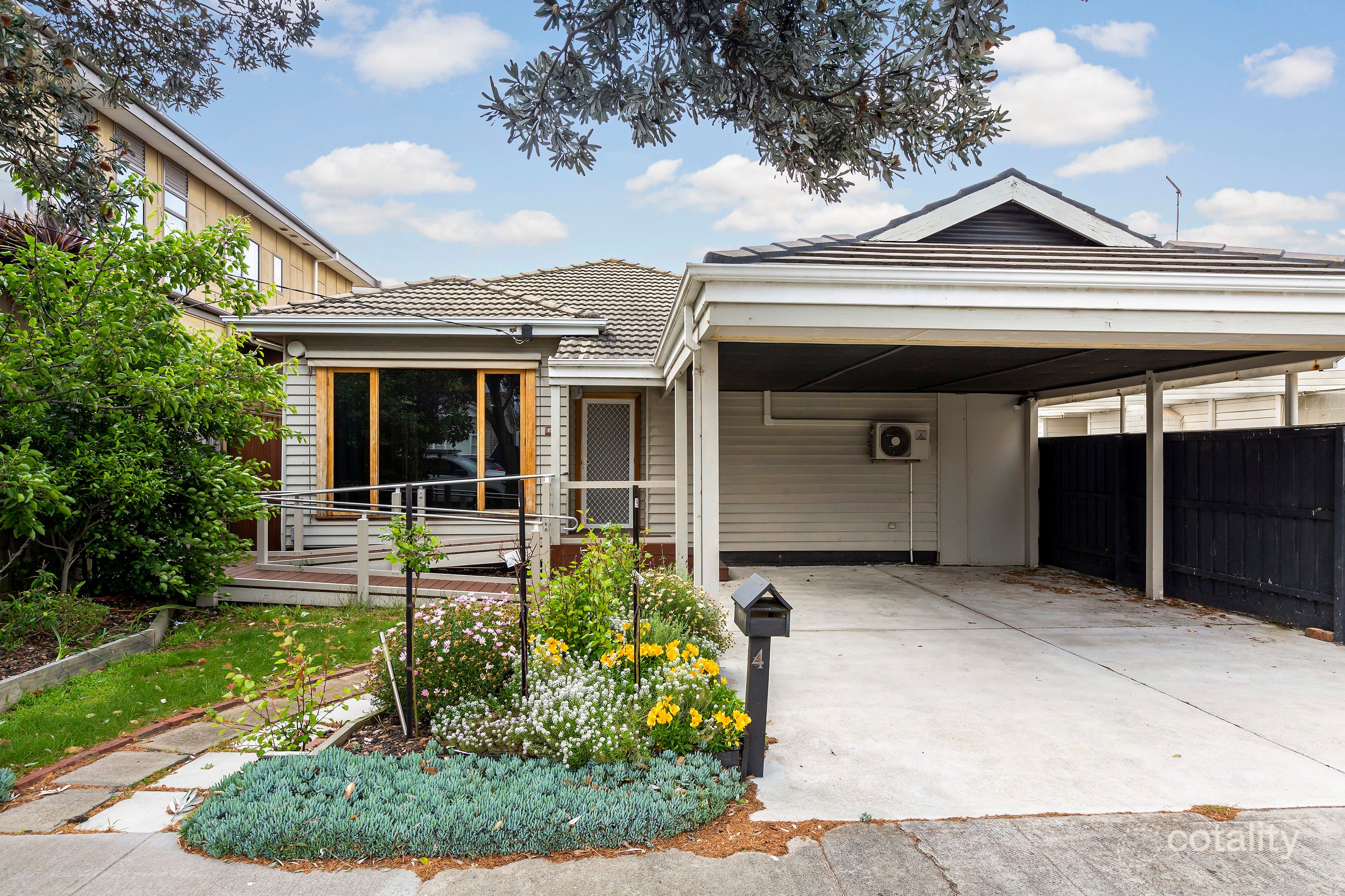 4 Barnes Gr, Chelsea, VIC 3196