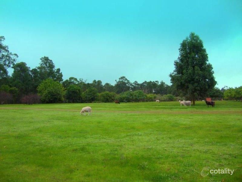 120 Blackwood Rd, Greenbushes, WA 6254