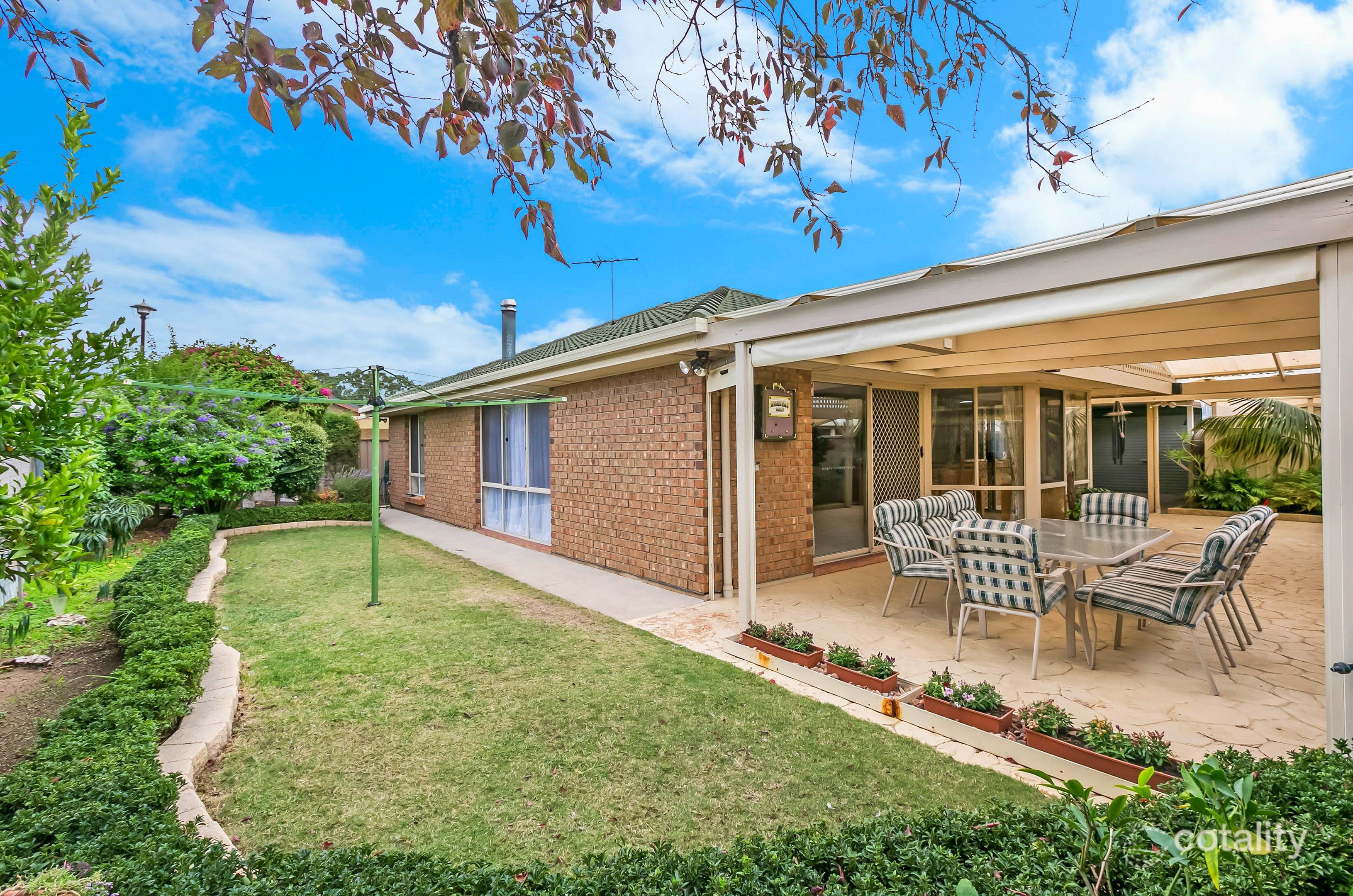 25 Morningside Dr, Woodcroft, SA 5162