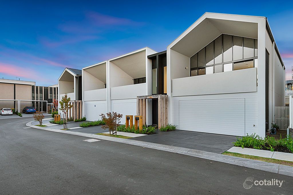 42 Bardaster Bvd, Chirnside Park, VIC 3116