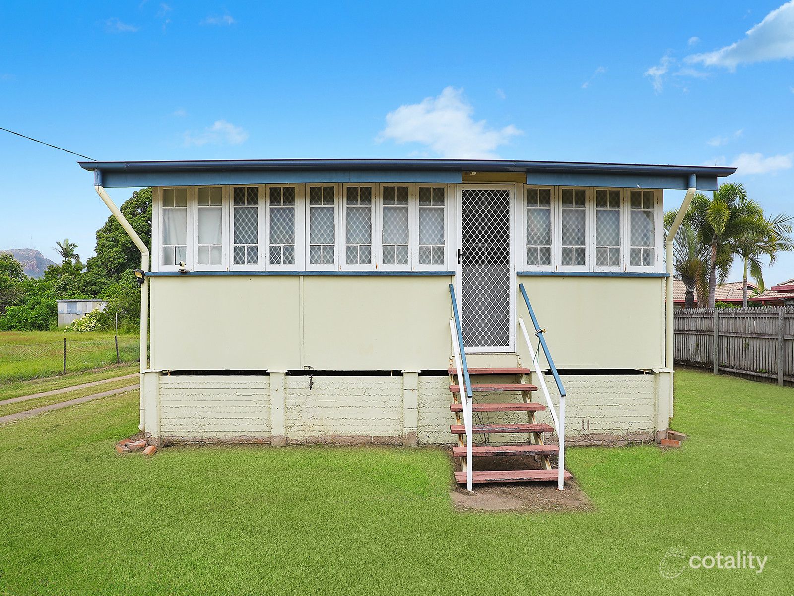 23 Lowth St, Rosslea, QLD 4812