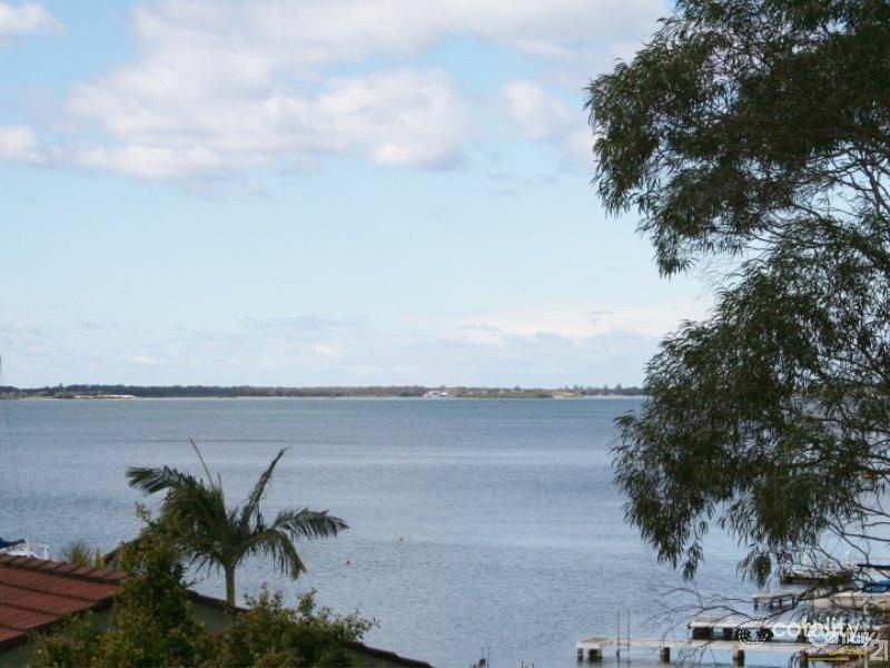 89 Fishing Point Rd, Fishing Point, NSW 2283